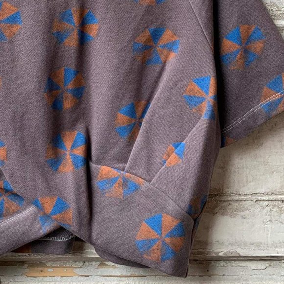 Eva Franco Anthropologie Beach Ball Pullover Sweatshirt Top Gray - Picture 4 of 6